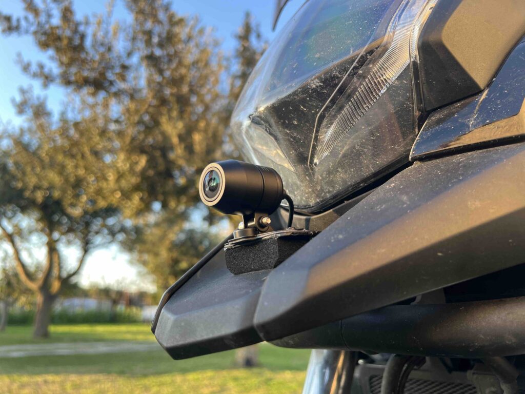 vantrue falcon f1 dashcam anteriore su honda nc750x